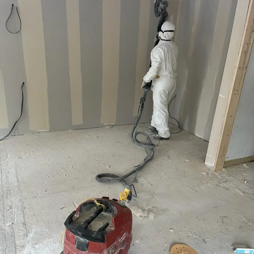 school repair drylining tape and jointing